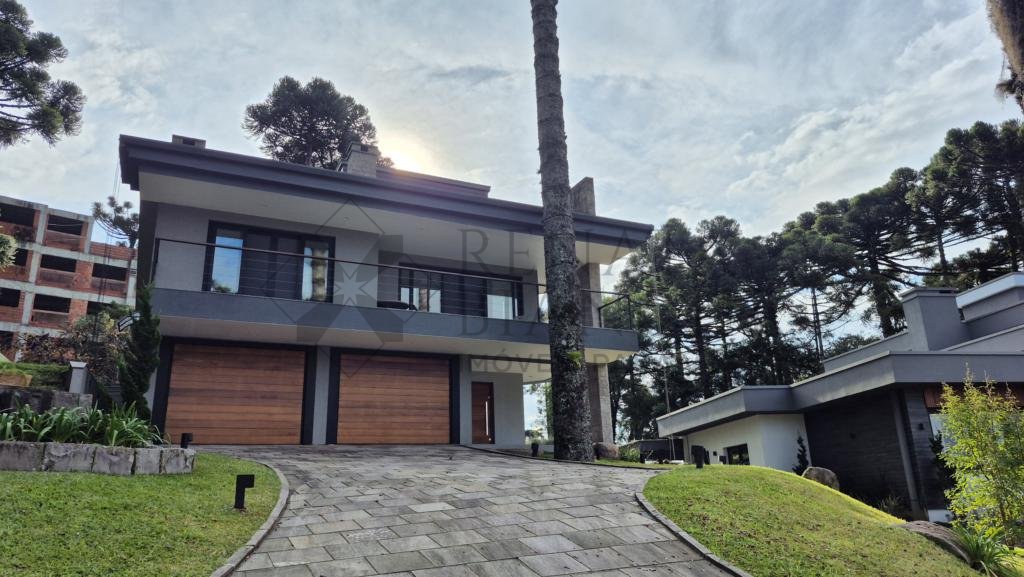 Residência 4 dormitórios